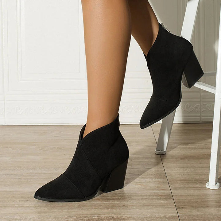 Karen Moree | Pointed Ankle Boot With Premium Effect