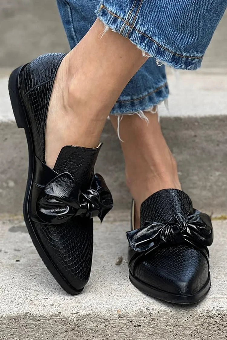 Karen Moree | Black Loafer With Shiny Bow