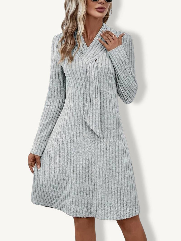 Karen Moree | Elegant Ribbed Knit Dress with Scarf