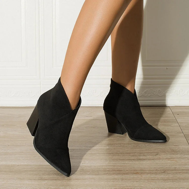 Karen Moree | Pointed Ankle Boot With Premium Effect