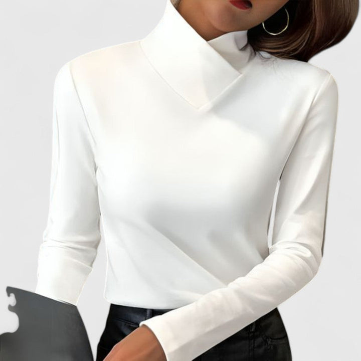 Karen Moree | Elegant Turtleneck Fit