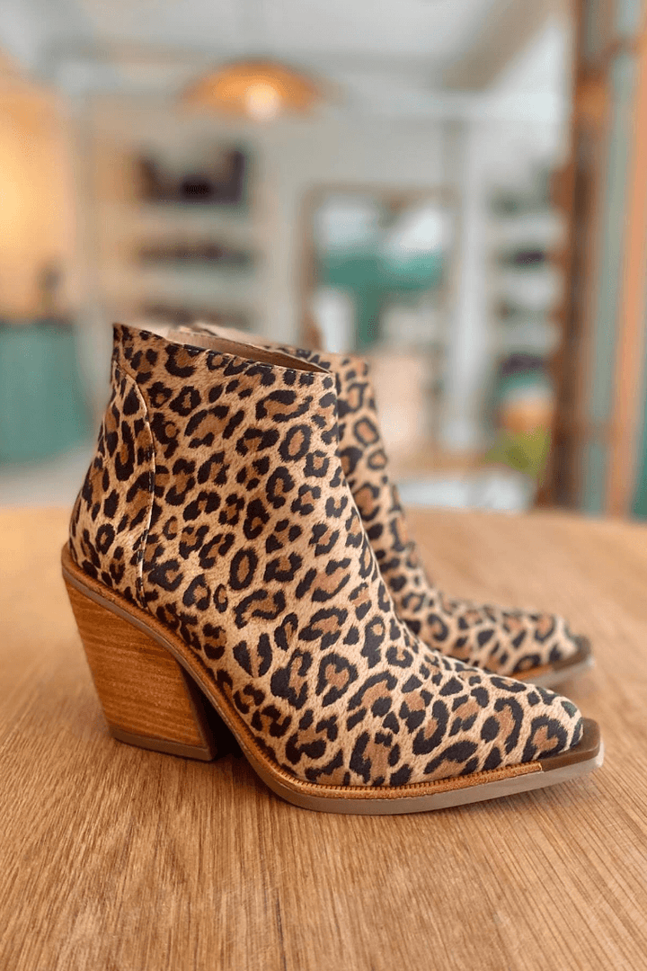Karen Moree | Pointed Toe Cowboy Boot
