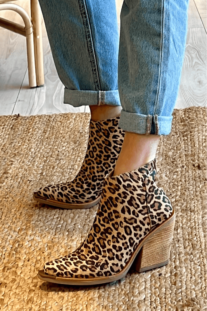 Karen Moree | Pointed Toe Cowboy Boot