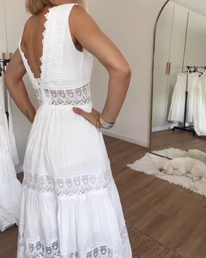 Karen Moree | Elegant Lace Dress With V-Neck