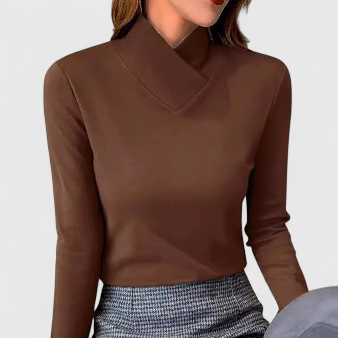 Karen Moree | Elegant Turtleneck Fit