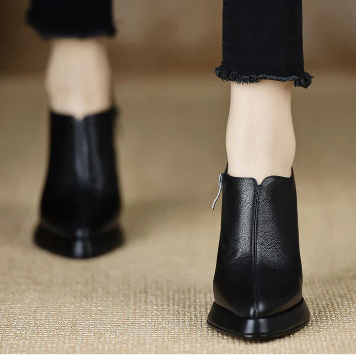 Karen Moree | Stylish Pumps