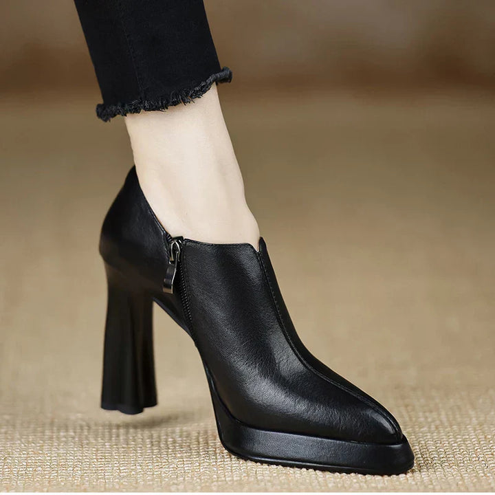 Karen Moree | Stylish Pumps