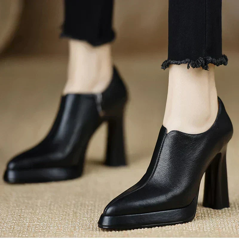 Karen Moree | Stylish Pumps
