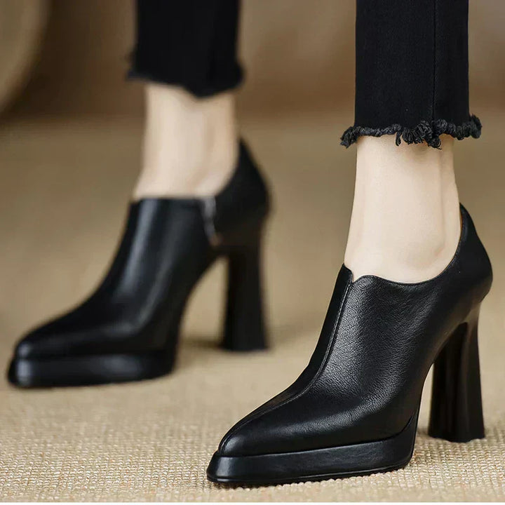 Karen Moree | Stylish Pumps