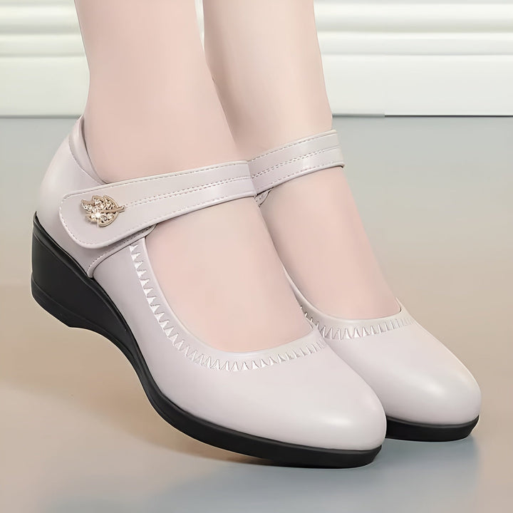 Karen Moree | Stylish Leather Shoes With Strap