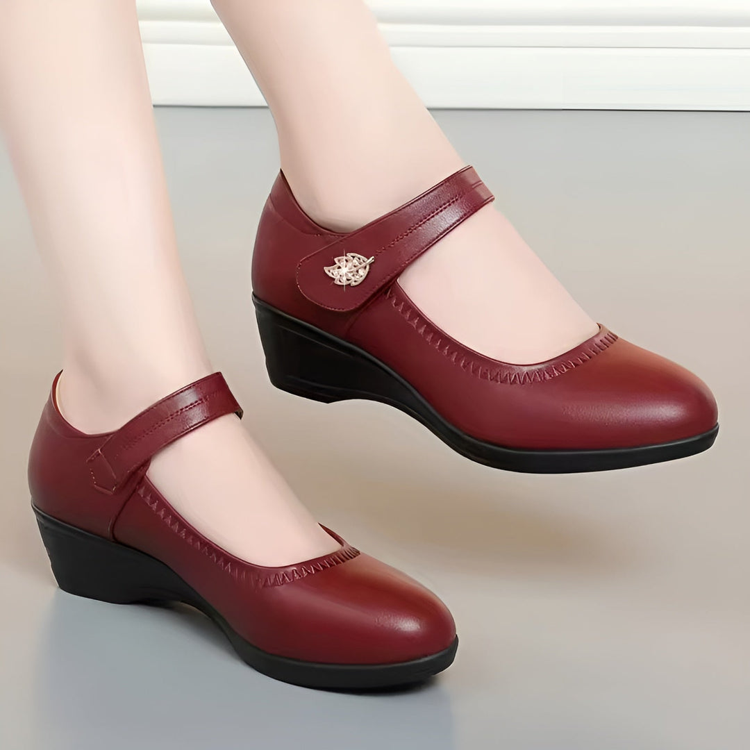 Karen Moree | Stylish Leather Shoes With Strap