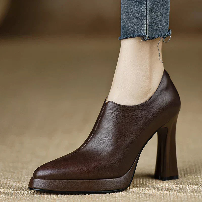 Karen Moree | Stylish Pumps