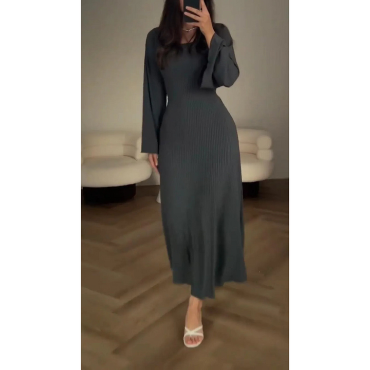 Karen Moree | Elegant Winter Maxi Dress With Long Sleeves