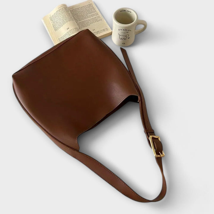 Karen Moree | Elegant Leather Shoulder Bag