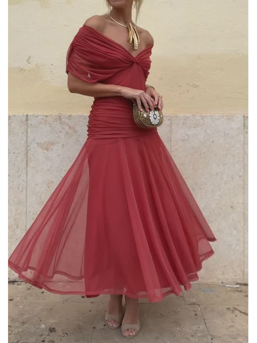 Karen Moree | Off-The-Shoulder Midi Dress