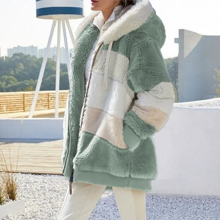 Karen Moree | Winter Jacket, Hooded, Zipper Closure