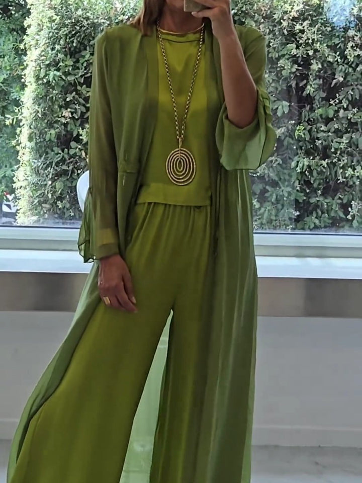 Karen Moree | Elegant Comfortable Set