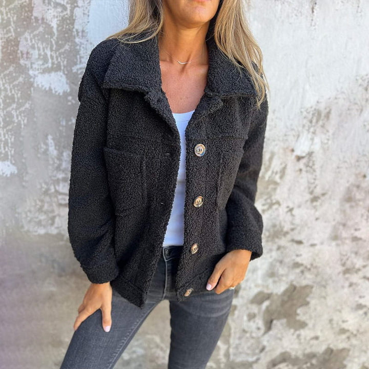 Karen Moree | Stylish Autumn Coat