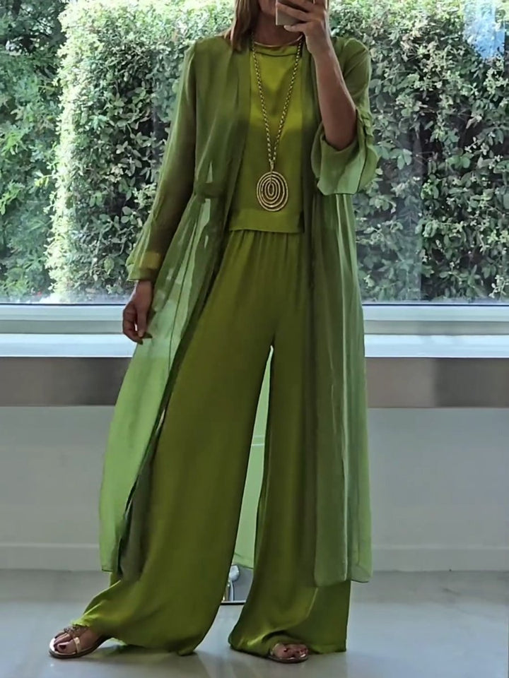 Karen Moree | Elegant Comfortable Set