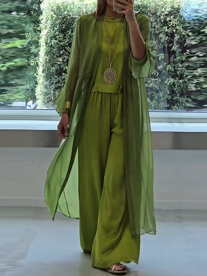 Karen Moree | Elegant Comfortable Set
