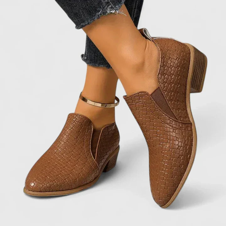 Karen Moree | Orthopedic Shoes