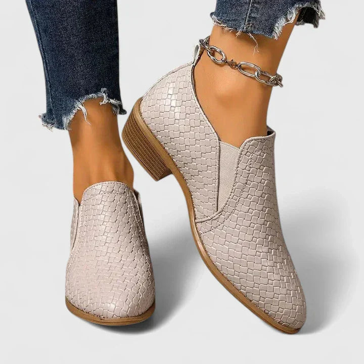 Karen Moree | Orthopedic Shoes