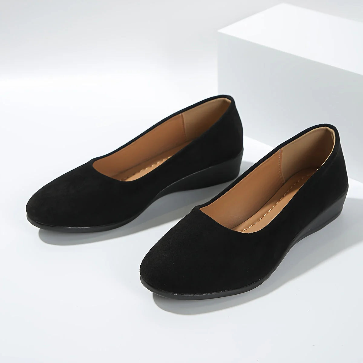 48099372826879