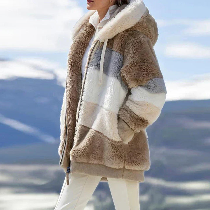 Karen Moree | Winter Jacket, Hooded, Zipper Closure